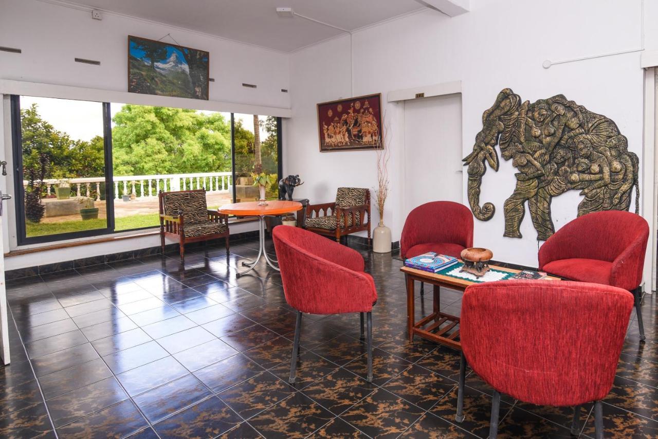 King Leisure Residence Kandy Bagian luar foto
